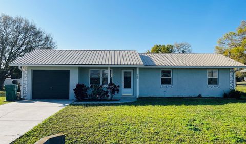 A home in Okeechobee