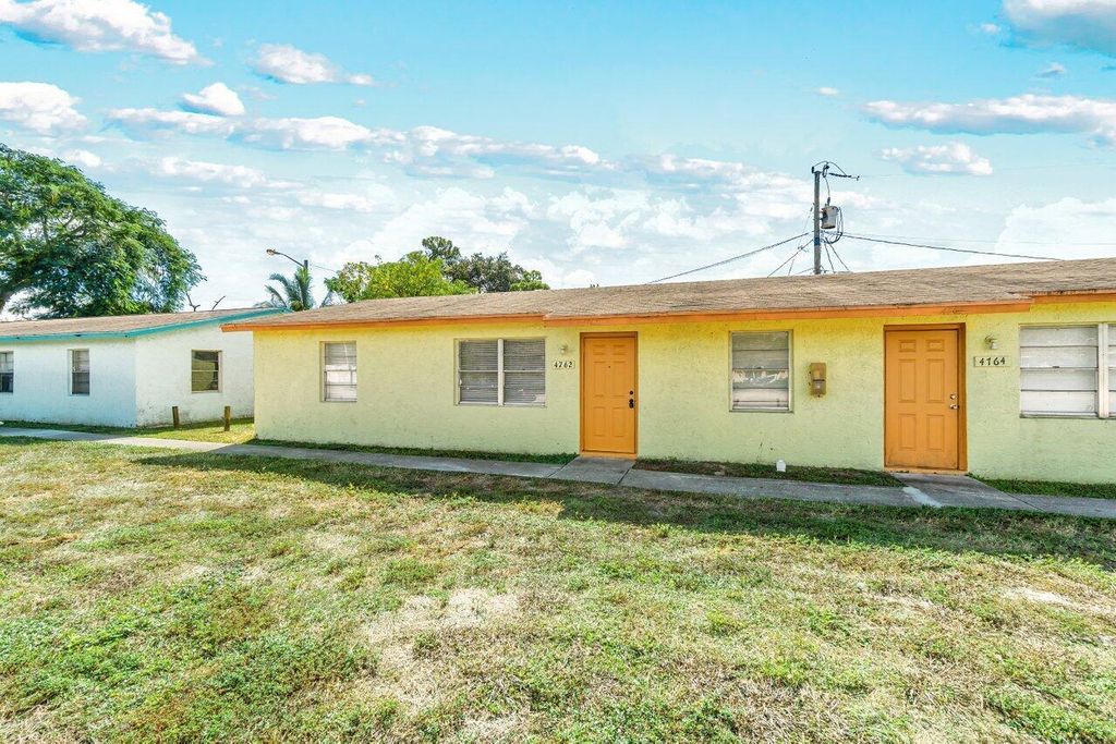 Photo of 4762 Gulfstream Road, Lake Worth, FL 33460 (MLS # R11020662)