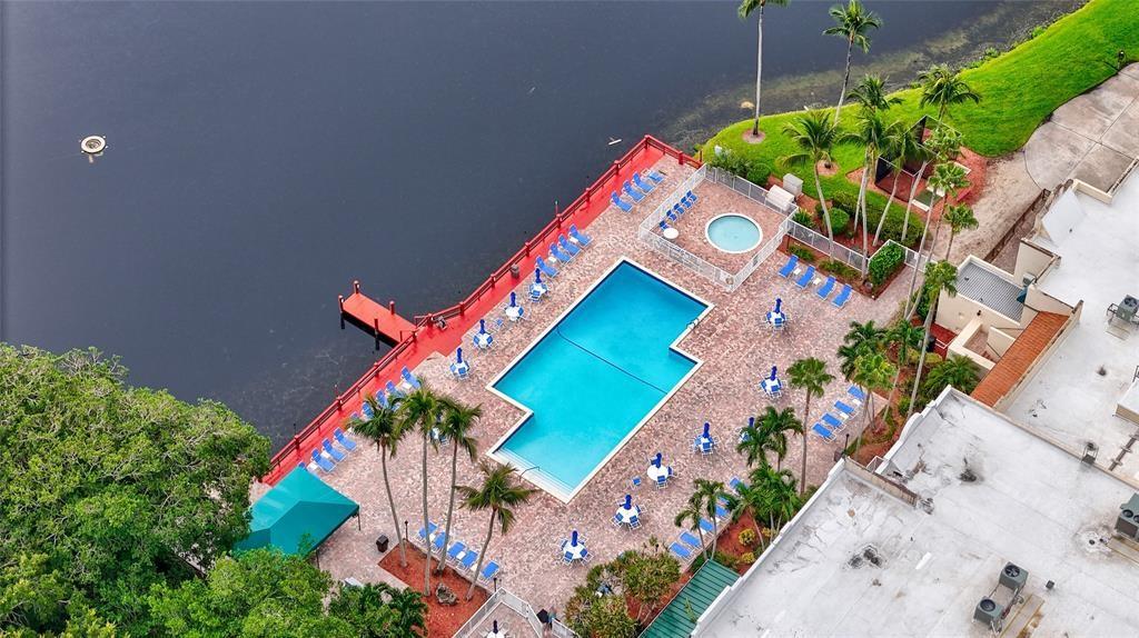 WHITEHALL OF PINE RIDGE - Residential