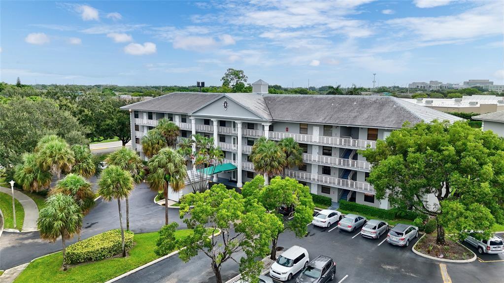 WHITEHALL OF PINE RIDGE - Residential