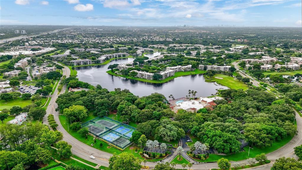 WHITEHALL OF PINE RIDGE - Residential