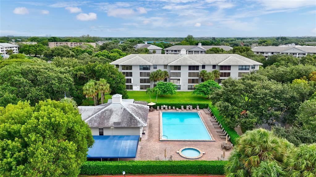 WHITEHALL OF PINE RIDGE - Residential