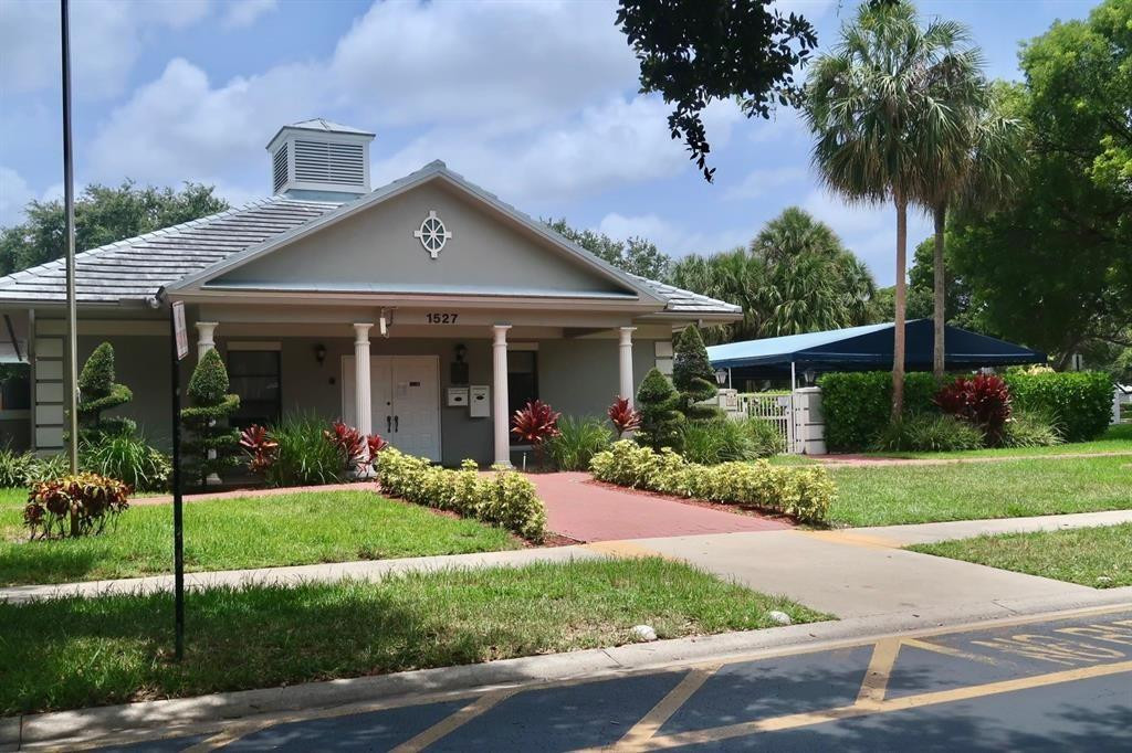 WHITEHALL OF PINE RIDGE - Residential