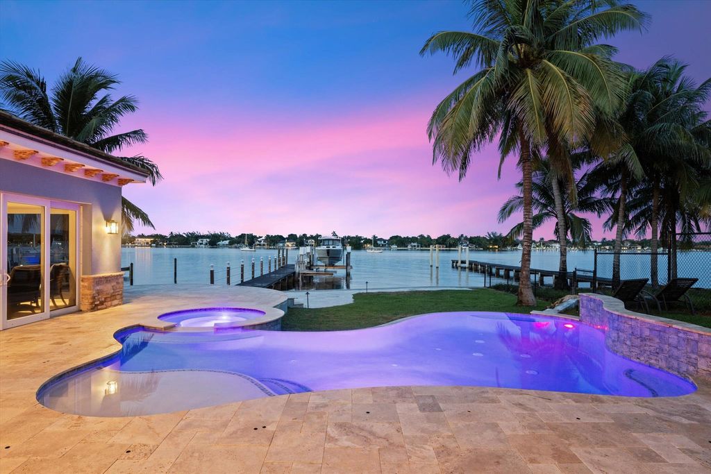 Photo of 614 S Lake Drive, Lantana, FL 33462 (MLS # R11121306)