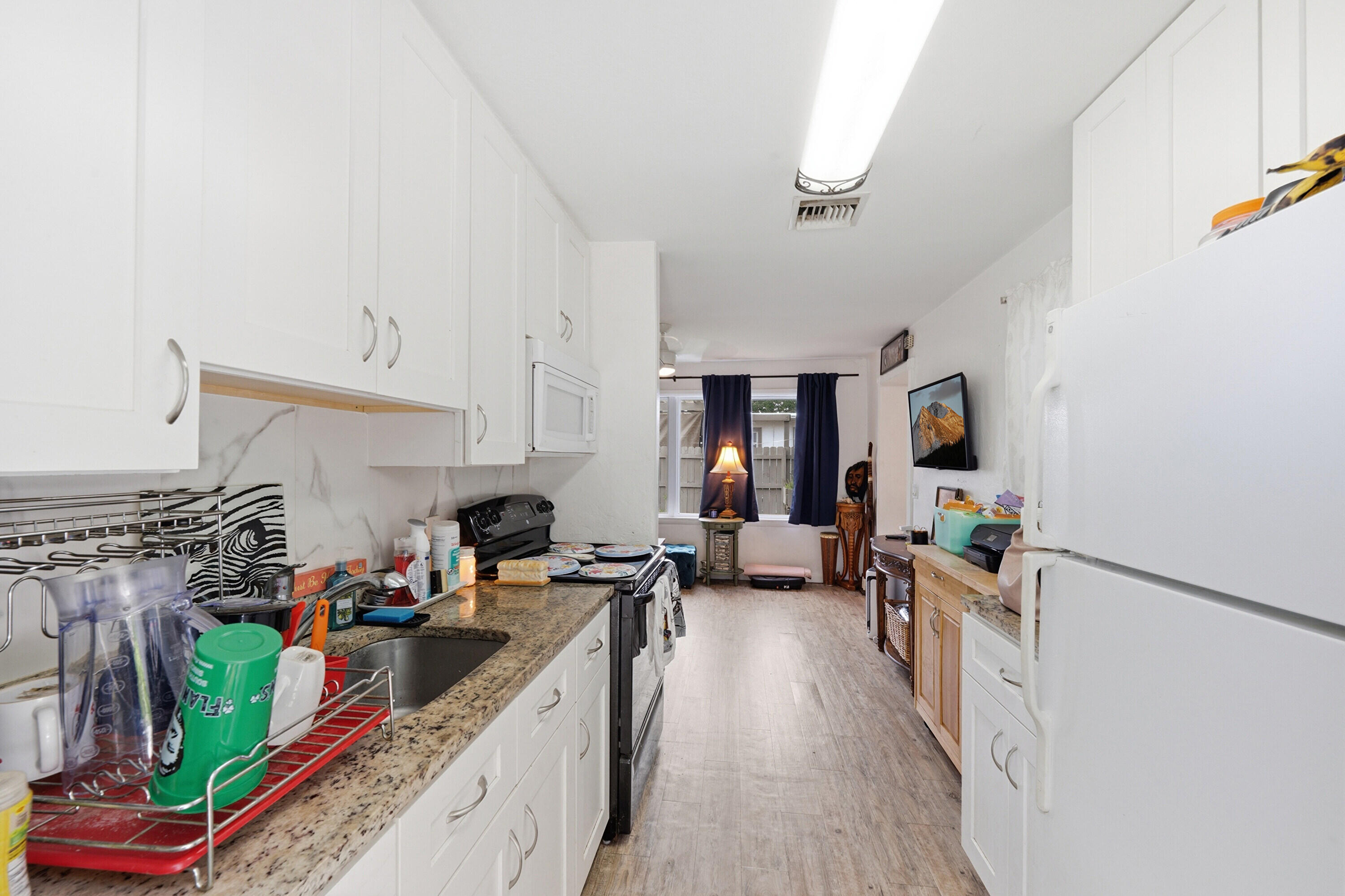 LAUDERDALE - Residential Income