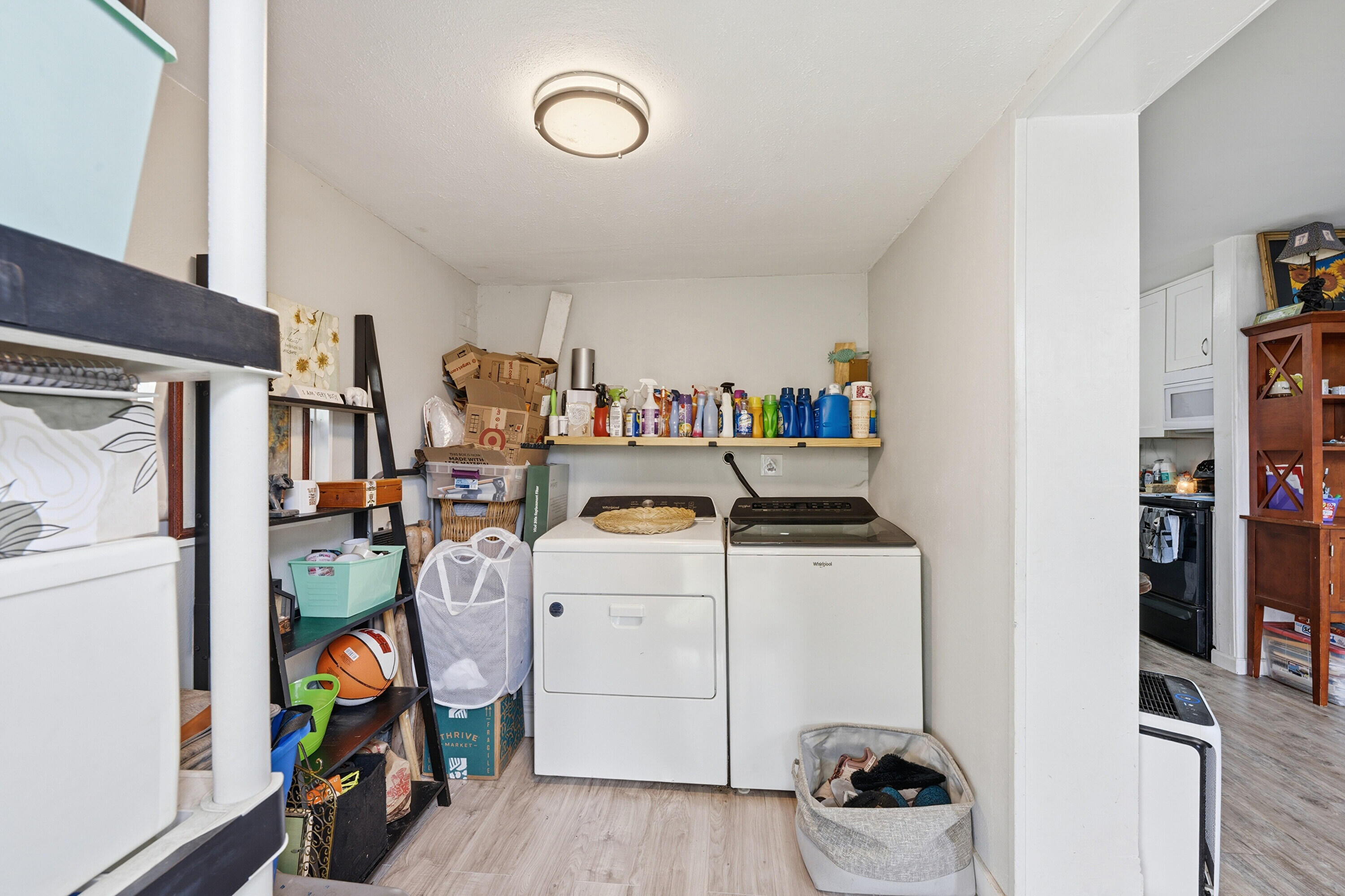 LAUDERDALE - Residential Income