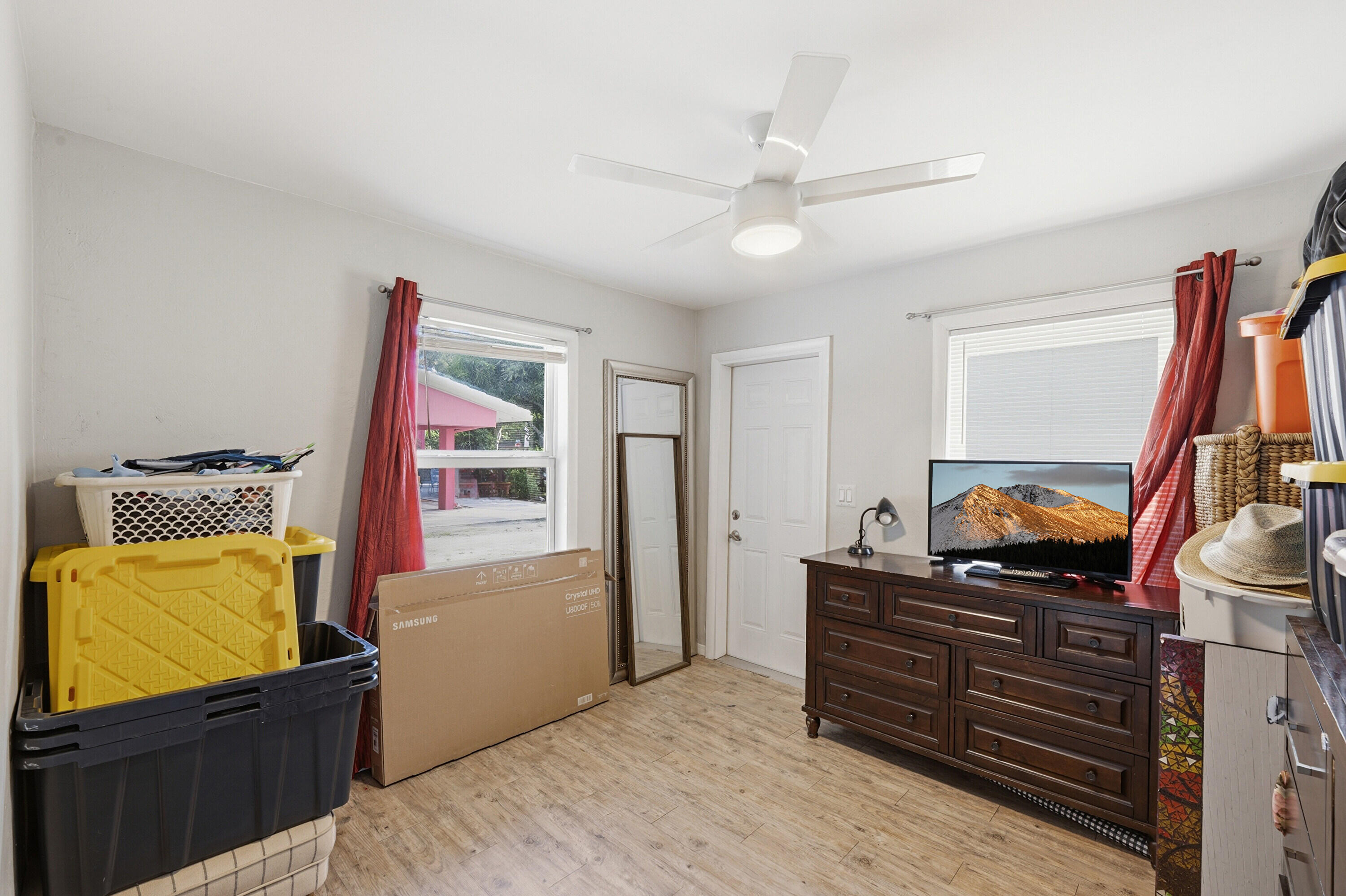 LAUDERDALE - Residential Income