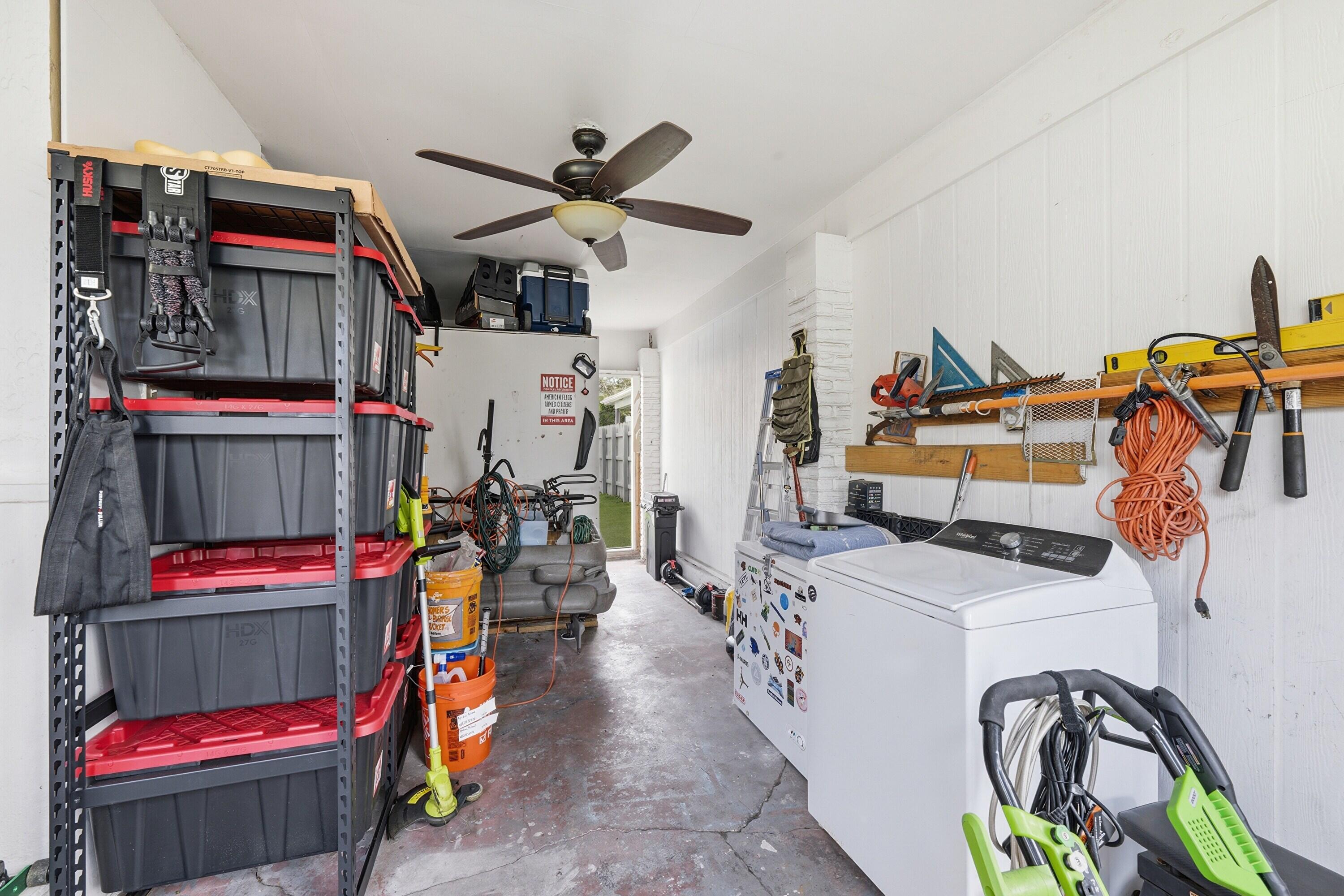 LAUDERDALE - Residential Income