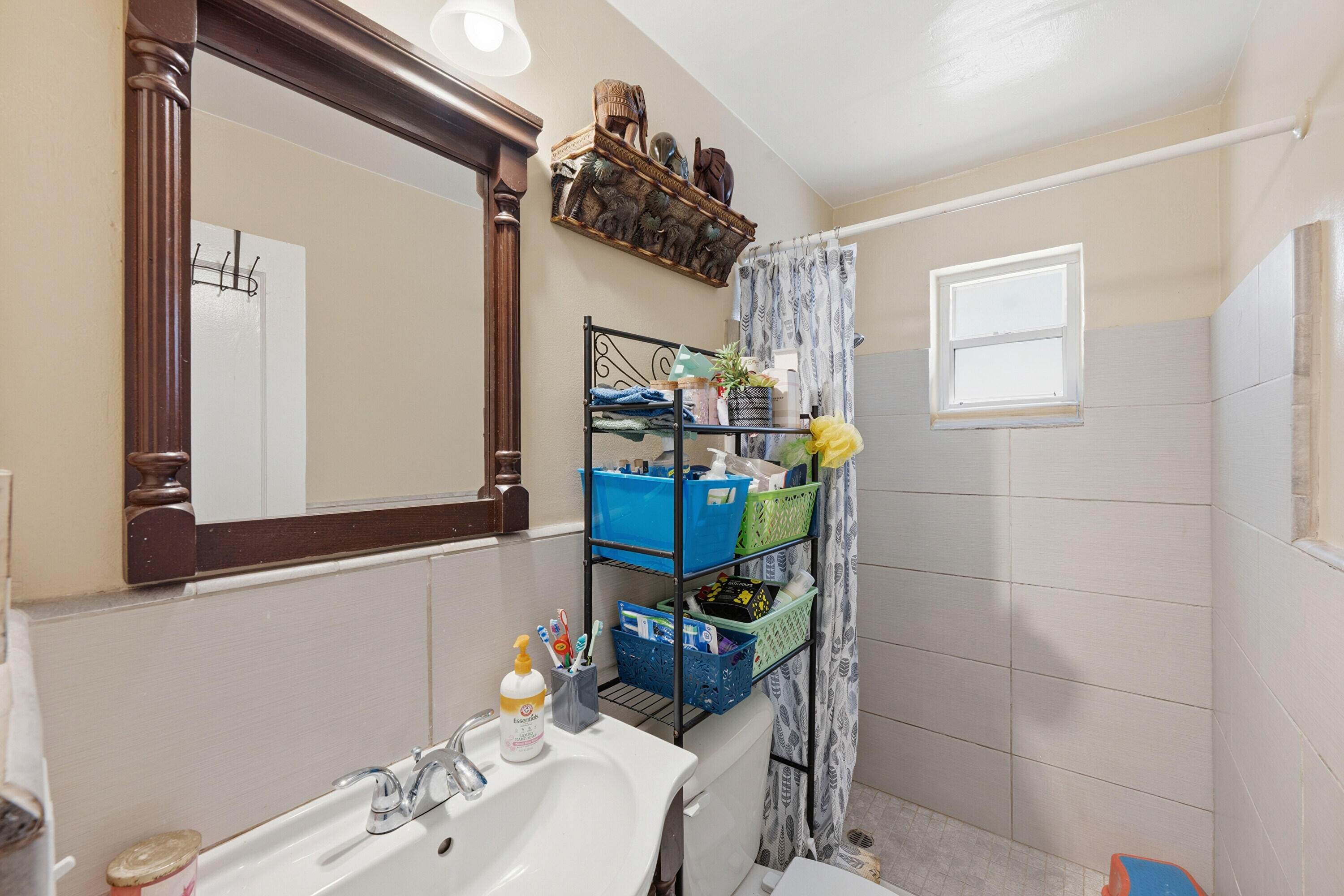 LAUDERDALE - Residential Income