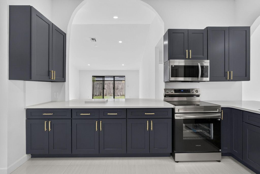 Photo of 7771 Blackwood Lane, Lake Worth, FL 33467 (MLS # B26018942)