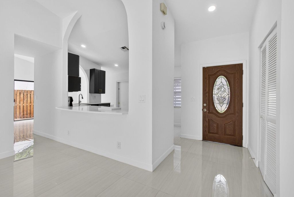 Photo of 7771 Blackwood Lane, Lake Worth, FL 33467 (MLS # B26018942)
