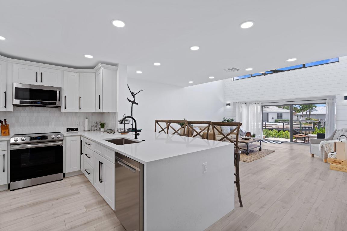 MARINERS COVE 1 - Residential Lease