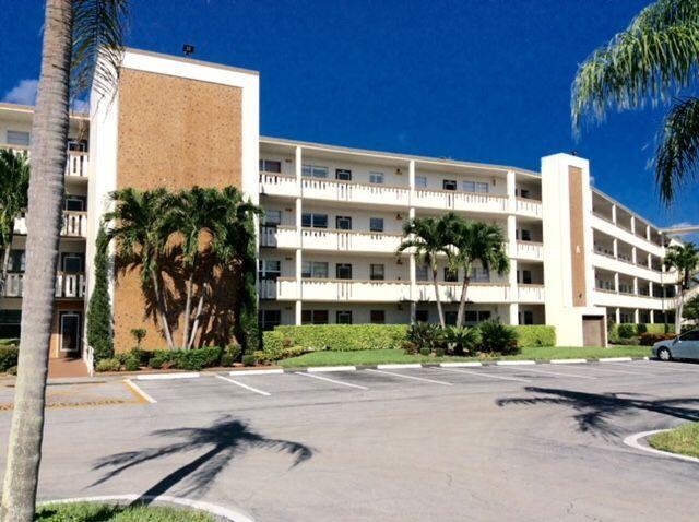 Photo of 4001 Hythe A, Boca Raton, FL 33434 (MLS # R11140301)