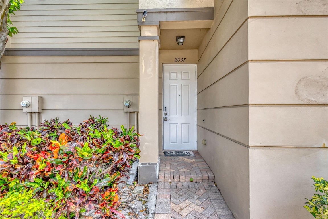 2037 Nassau Drive 2037