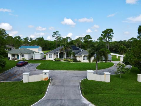 A home in Loxahatchee