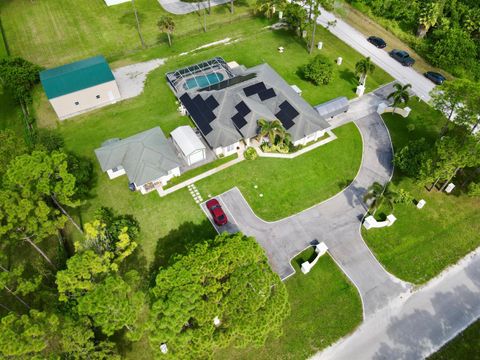 A home in Loxahatchee