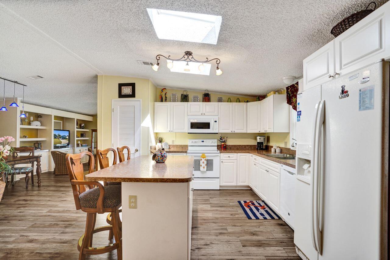 PINE GROVE VILLAGE - Residential