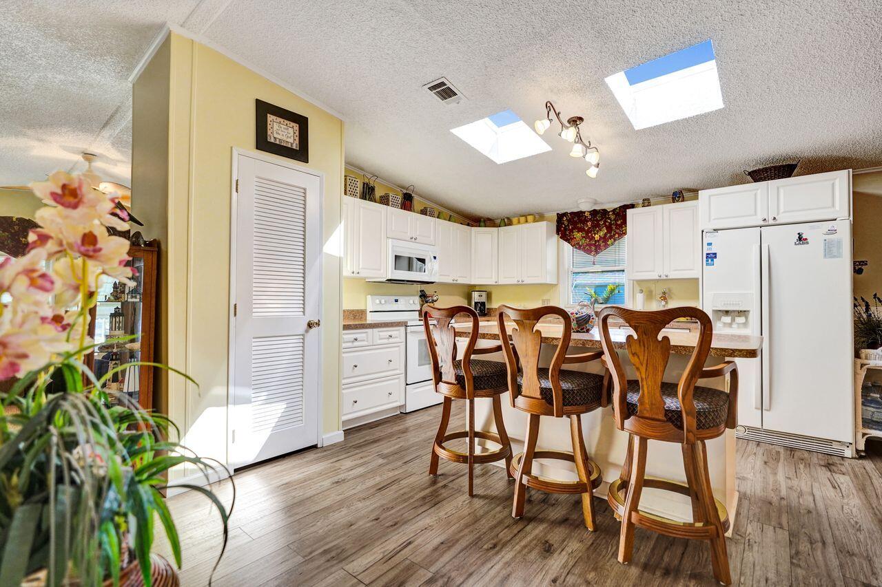 PINE GROVE VILLAGE - Residential