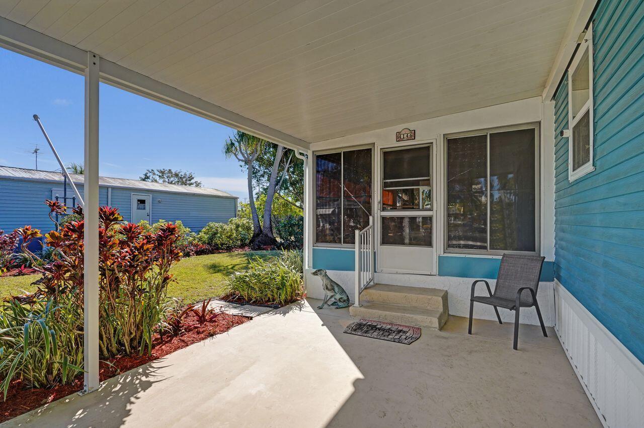 4146 S Shady Lane, Boynton Beach, FL, 33436/$195,000 3 4146 S Shady Lane