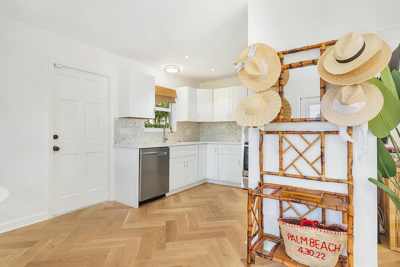 BROADMOOR SEC 3 - Residential Lease