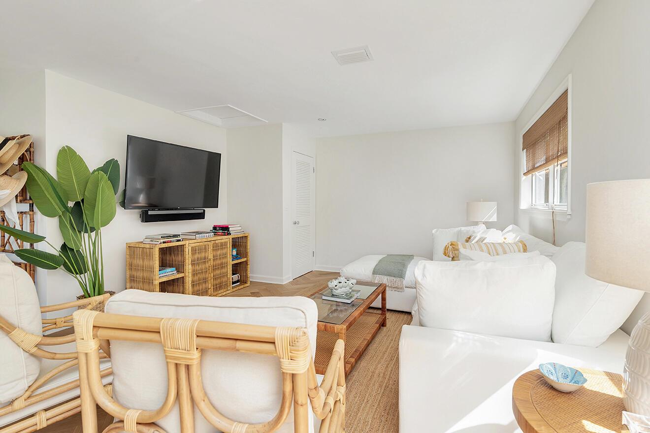 BROADMOOR SEC 3 - Residential Lease