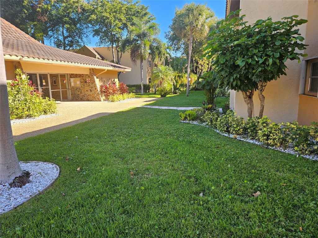 Photo of 959 SE 2ND Avenue #117, Deerfield Beach, FL 33441 (MLS # B26070296)