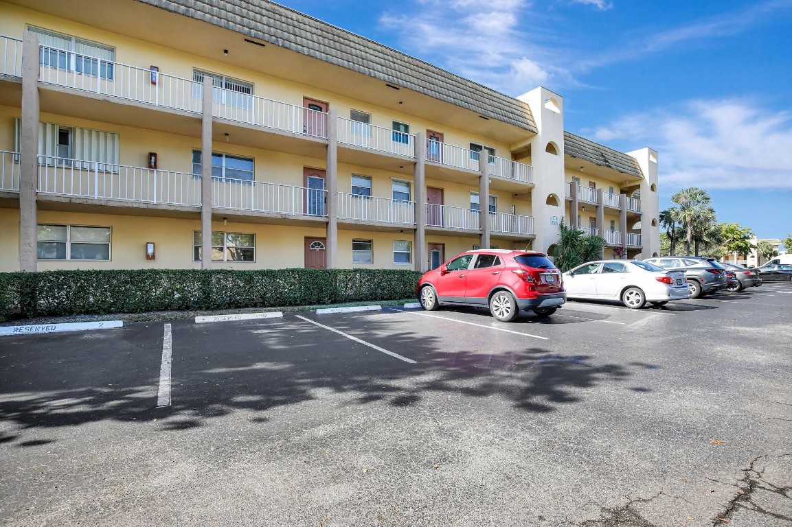 SUNRISE LAKES PHASE 2 - Residential