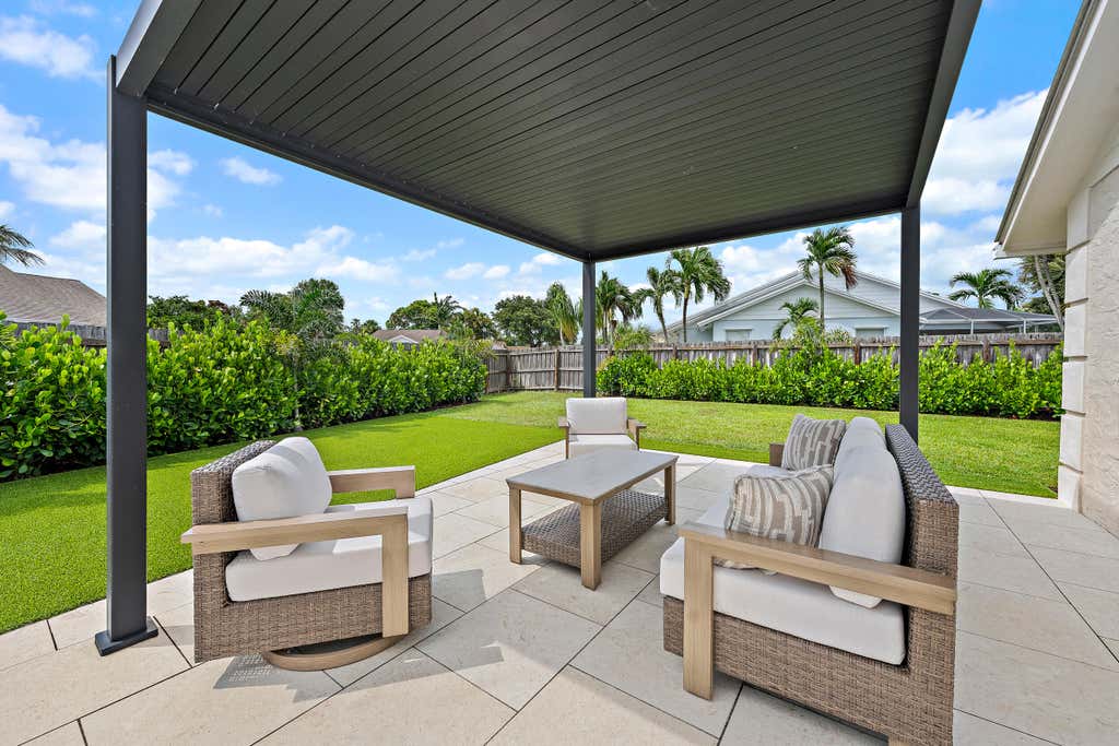 Photo of 218 Wandering Trail, Jupiter, FL 33458 (MLS # B26060030)
