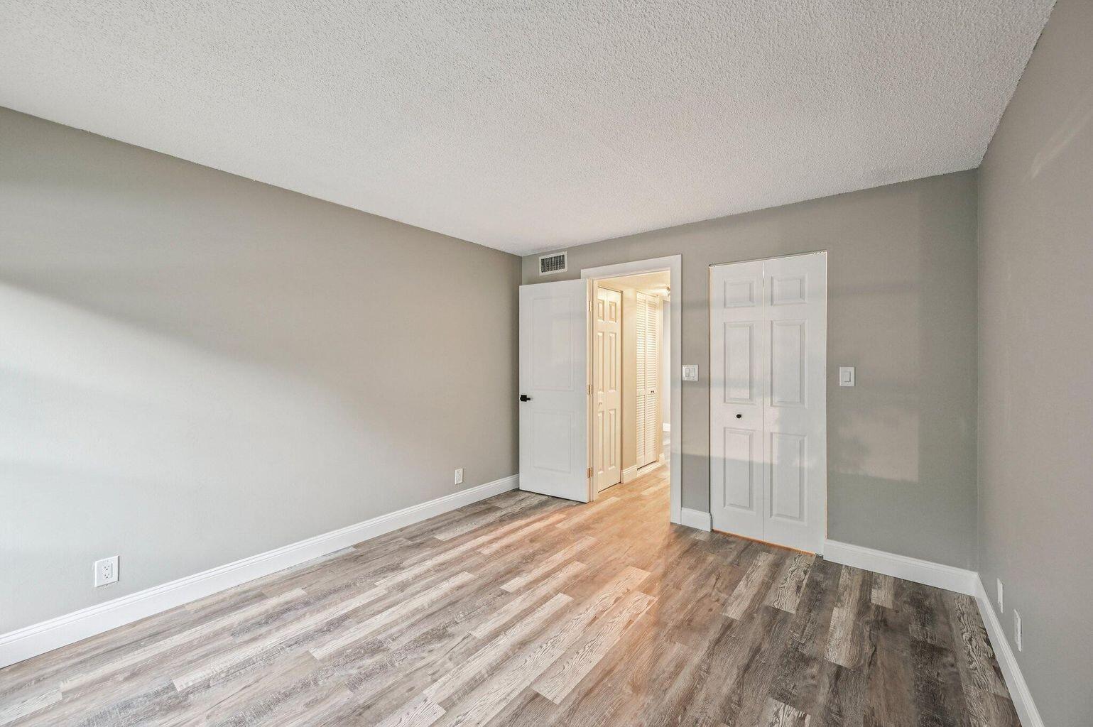 CASA DEL RIO CONDO - Residential Lease