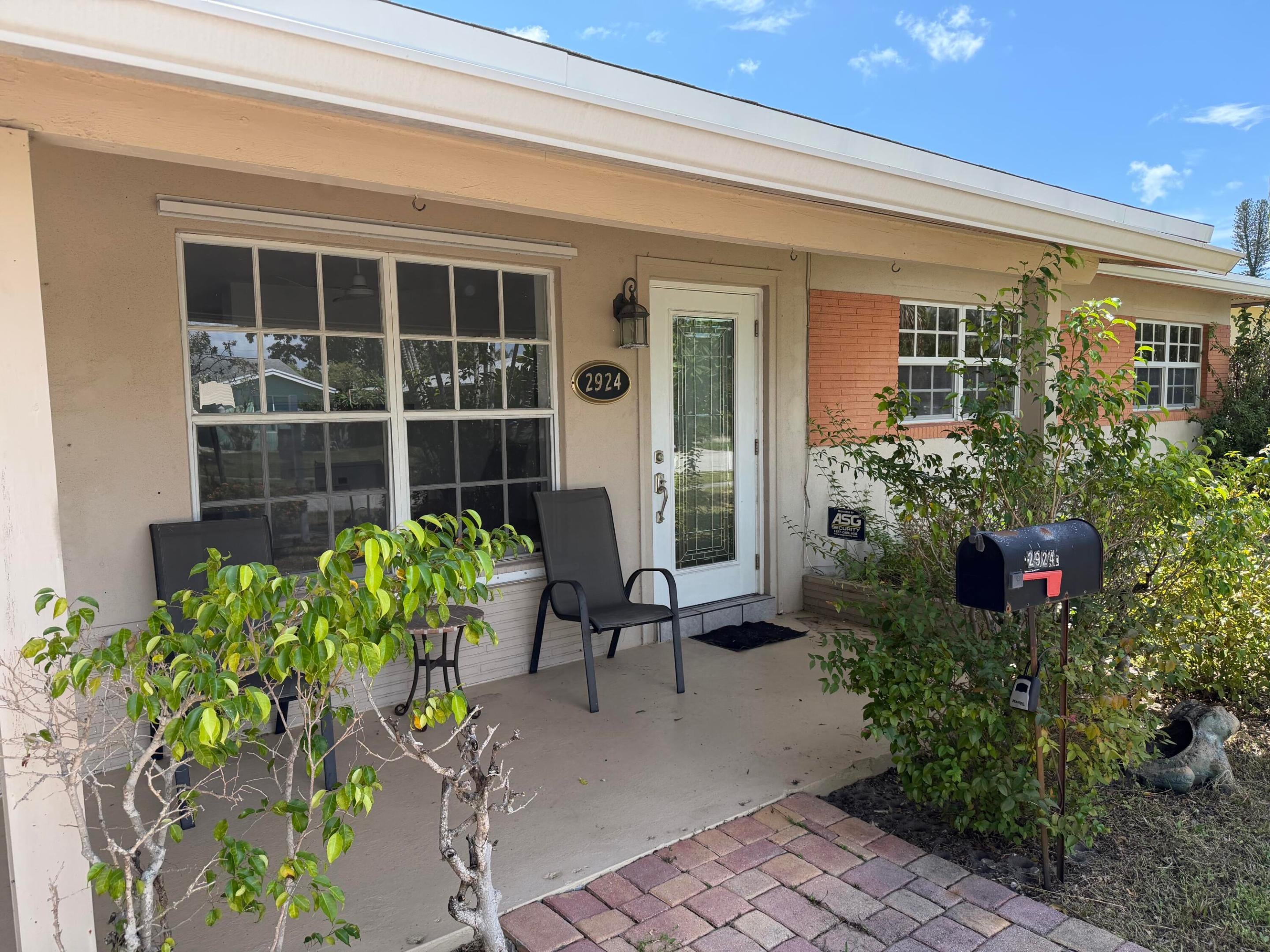 2924 NW 9TH Terrace