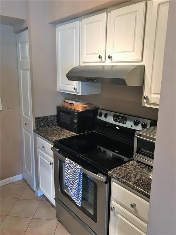 Palms Point - Residential Lease