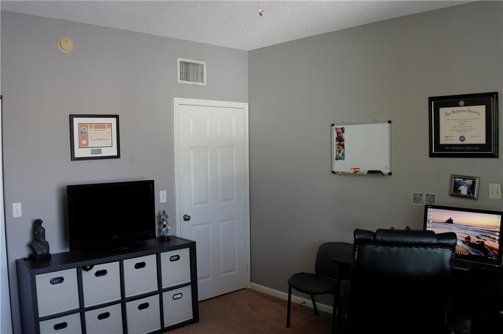 Palms Point - Residential Lease