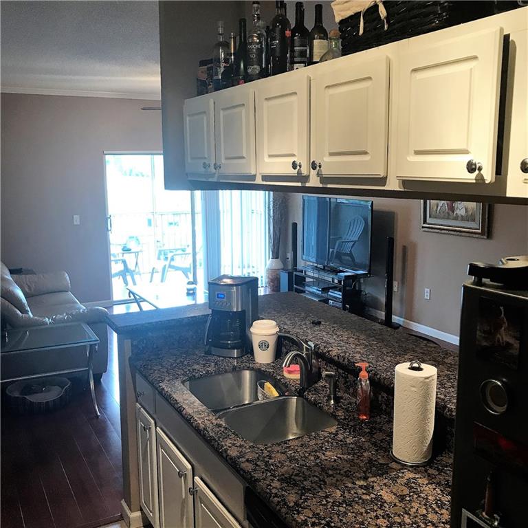 Palms Point - Residential Lease