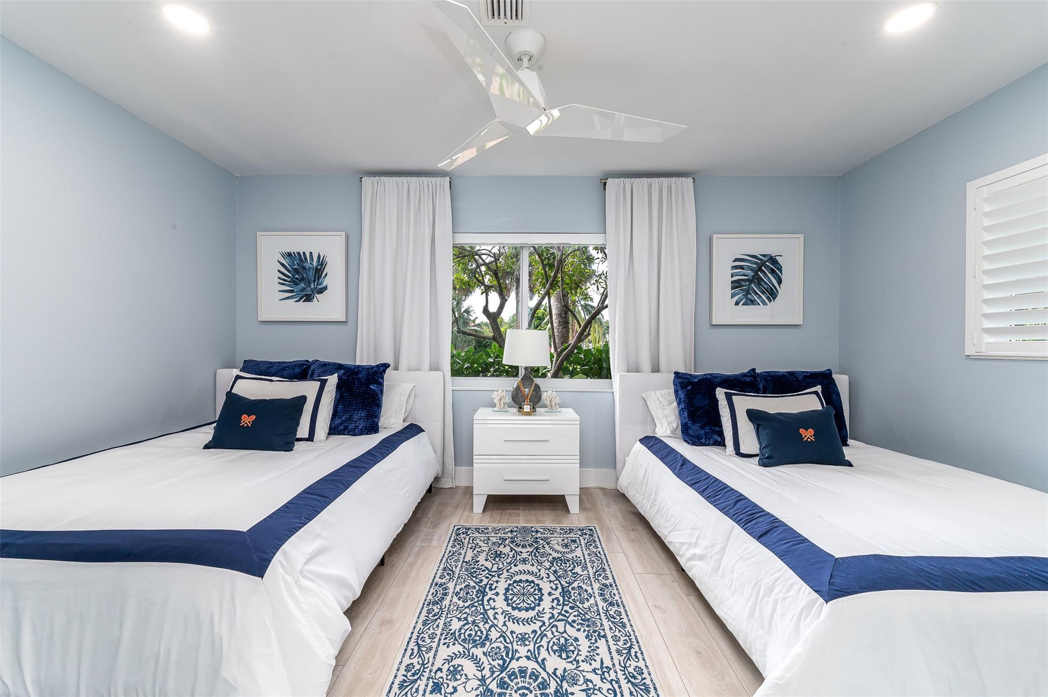 POMPANO ISLES - Residential