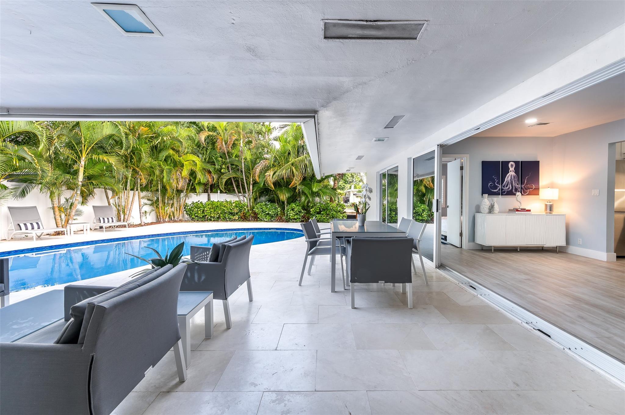POMPANO ISLES - Residential