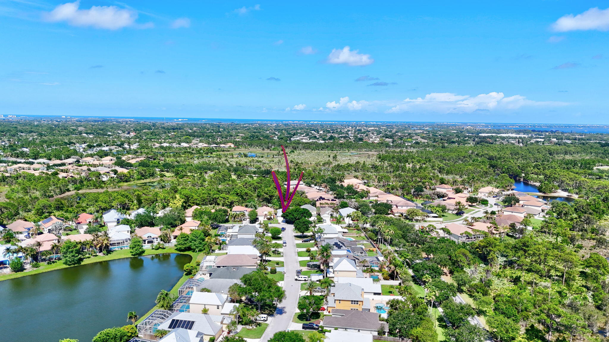 PINEAPPLE PLANTATION - Residential