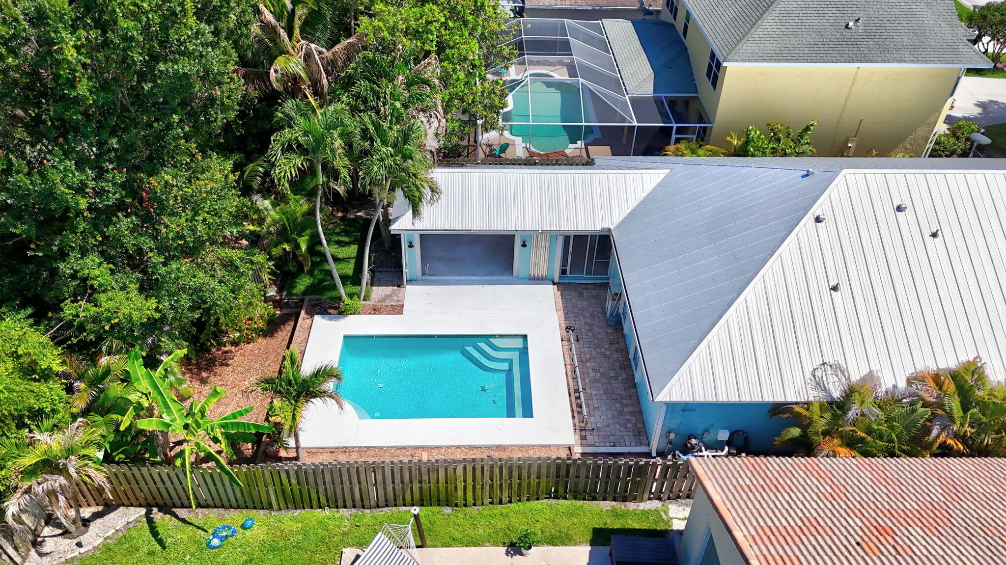 PINEAPPLE PLANTATION - Residential