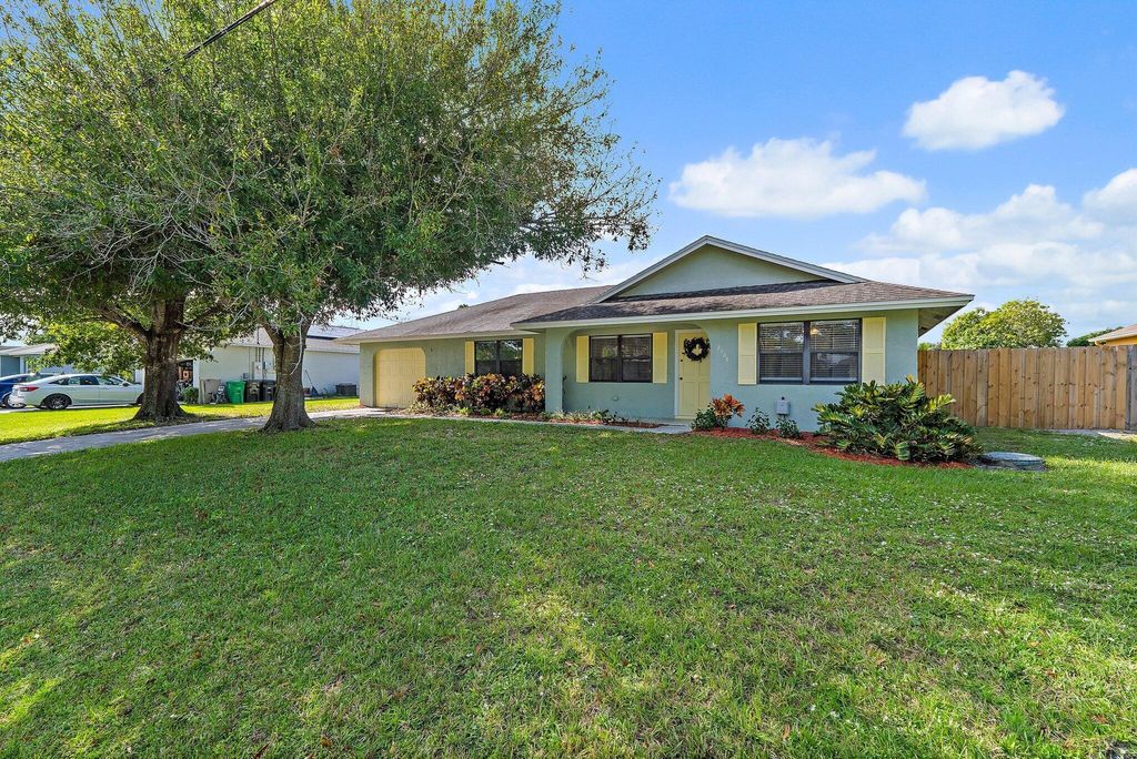 Photo of 2186 SE Trillo Street, Port Saint Lucie, FL 34952 (MLS # R11135811)