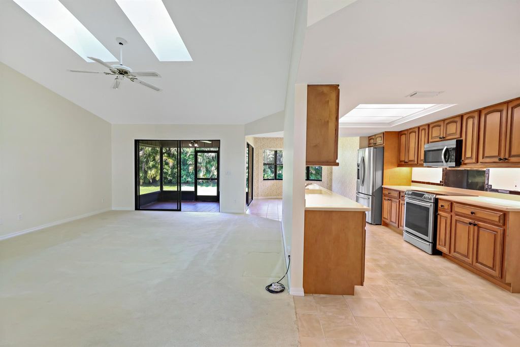 Photo of 713 24th Square, Vero Beach, FL 32962 (MLS # R11129496)