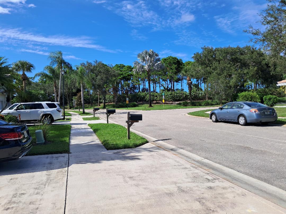 7260 SE Magellan Lane