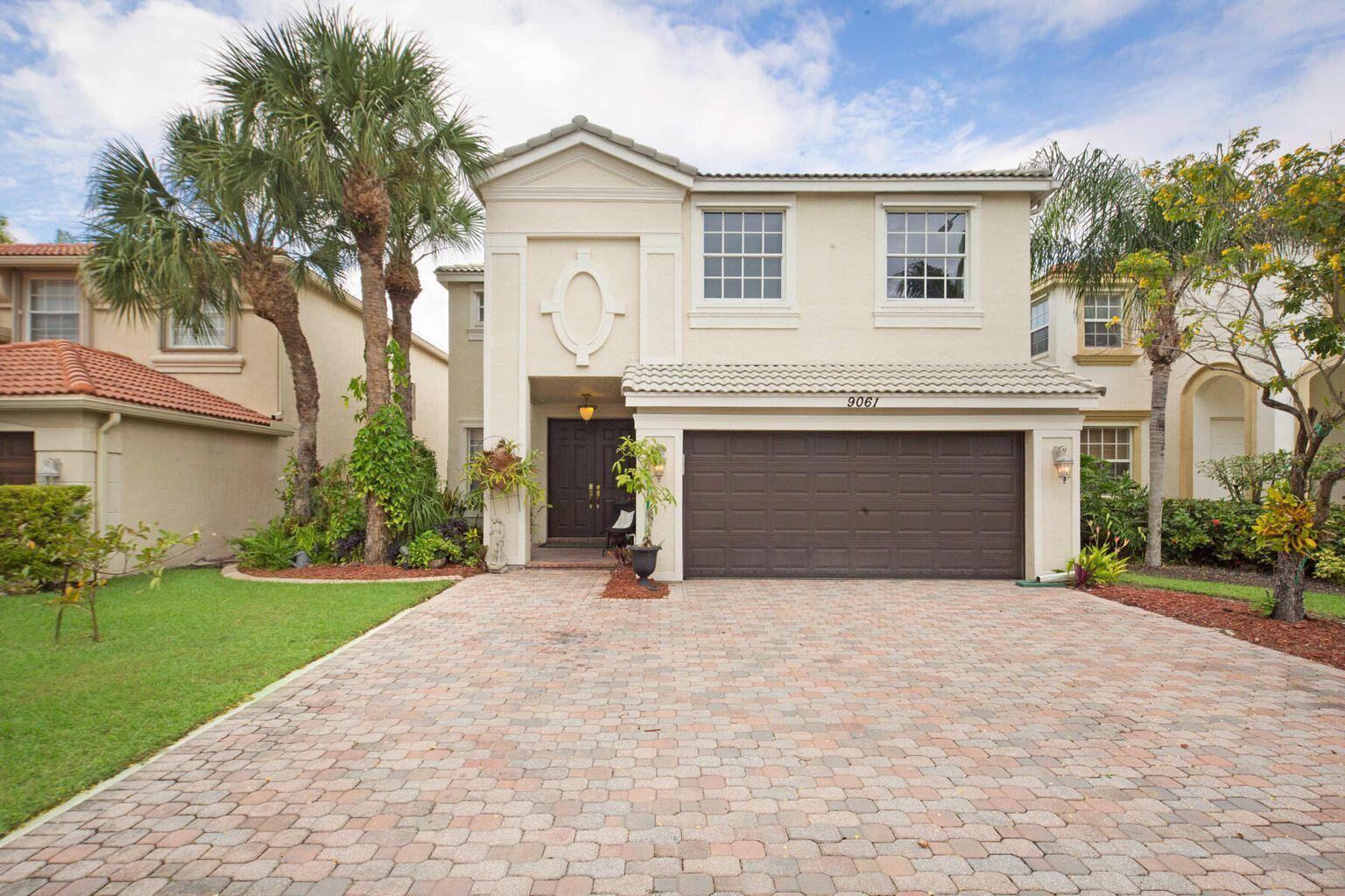 Available October 1st, 2025. This beautiful appointed home has 4 bedrooms 2.5 baths. Totally private with several outside patio areas perfect for entertaining guests. Master queen bed ensuite, 2 queen beds,1 single bed with private balcony. One car garage with 3 additional parking spaces. Large eat in kitchen with island and separate eating area. Open floor plan to family room, dining room and living room. Incredible privacy in a peaceful setting. Tile throughout first floor laminate flooring on second floor. Close to all equestrian venues. 5th bedroom queen bed available