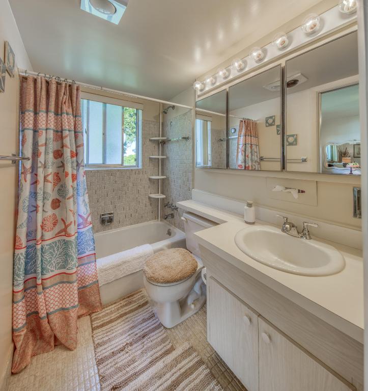 LAKESIDE POINT APT NO 2 COND DECL IN - Residential