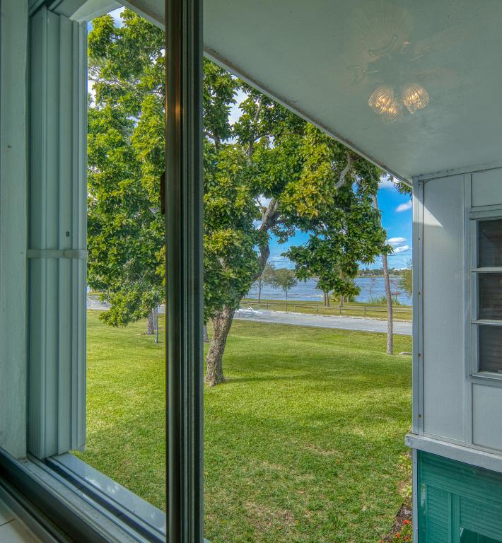 LAKESIDE POINT APT NO 2 COND DECL IN - Residential