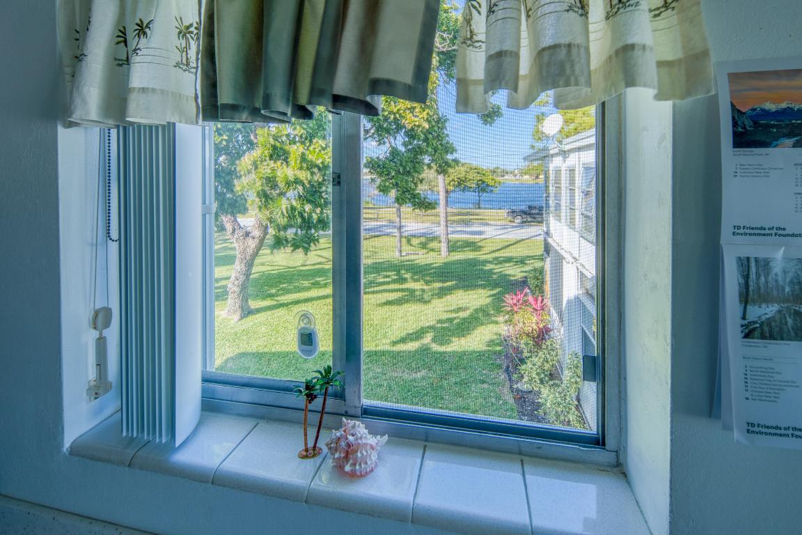 LAKESIDE POINT APT NO 2 COND DECL IN - Residential