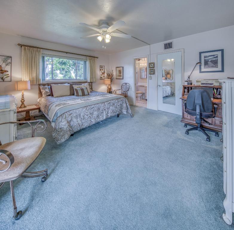 LAKESIDE POINT APT NO 2 COND DECL IN - Residential