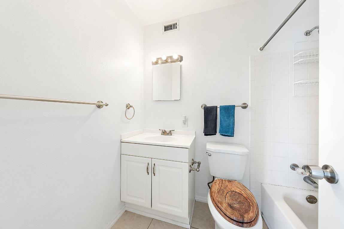 CEDAR POINTE CONDO - Residential