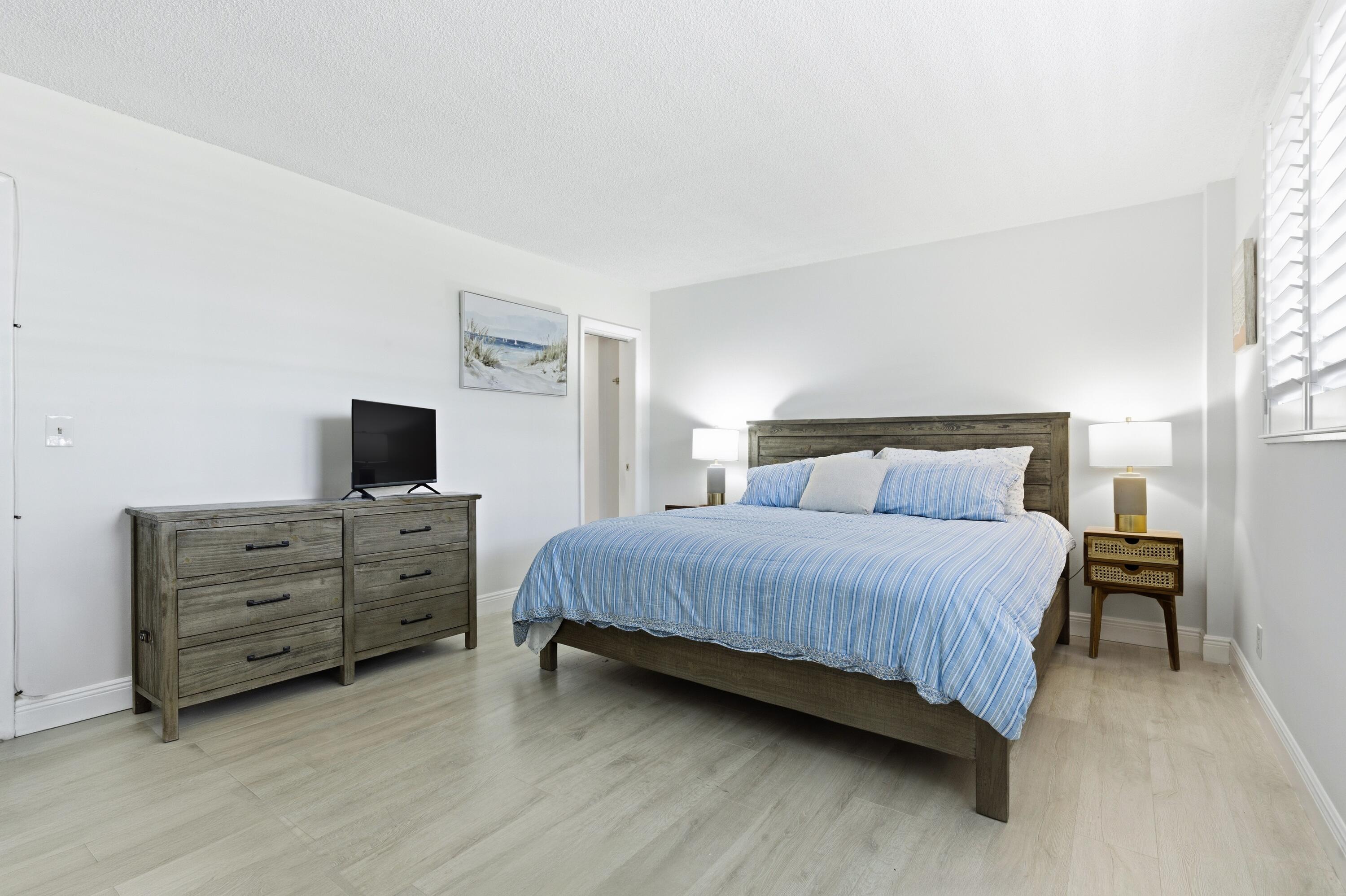 OCEAN TOWERS SOUTH CONDO - Residential