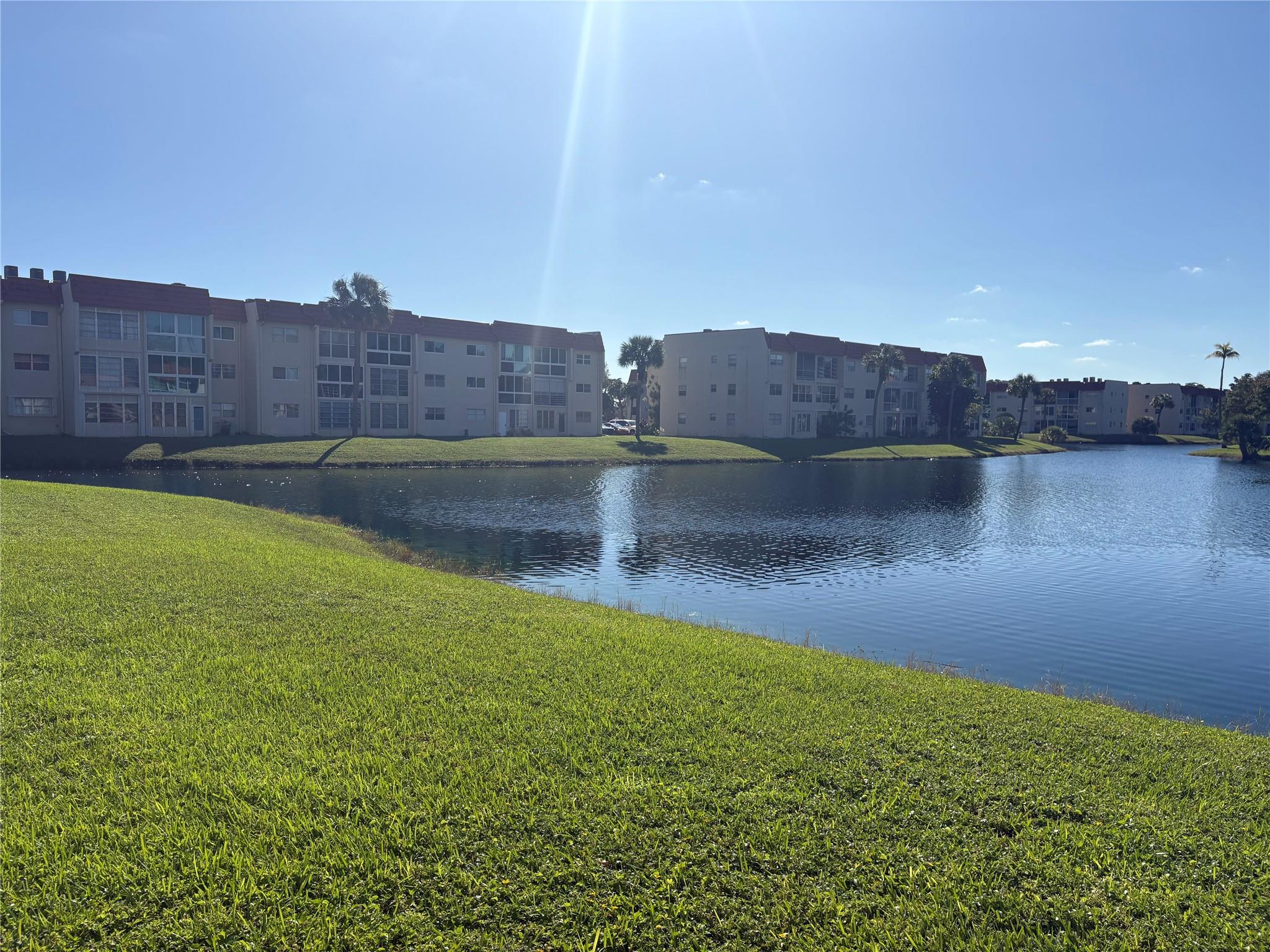 SUNRISE LAKES Phase 1 - Residential