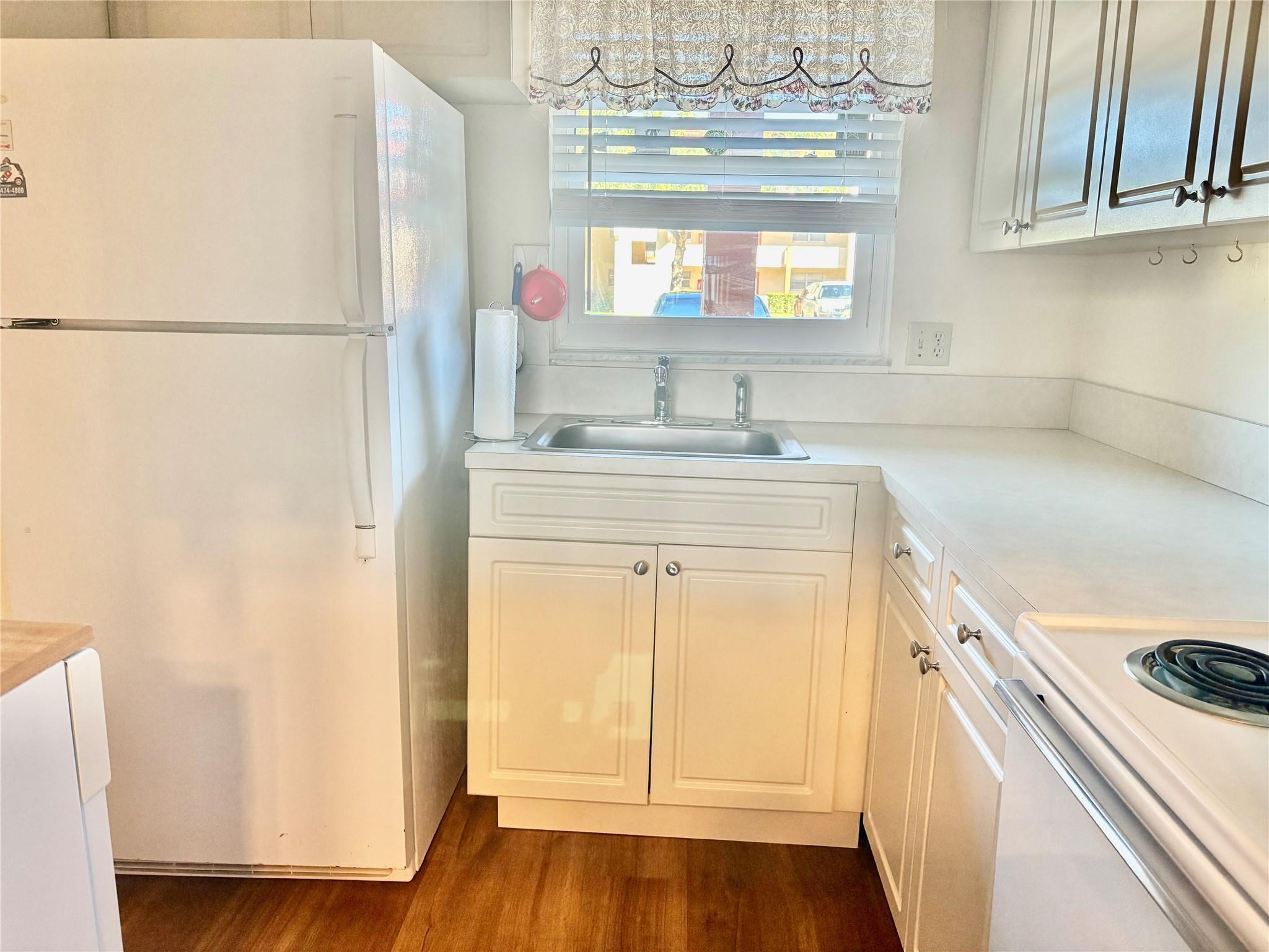 SUNRISE LAKES Phase 1 - Residential