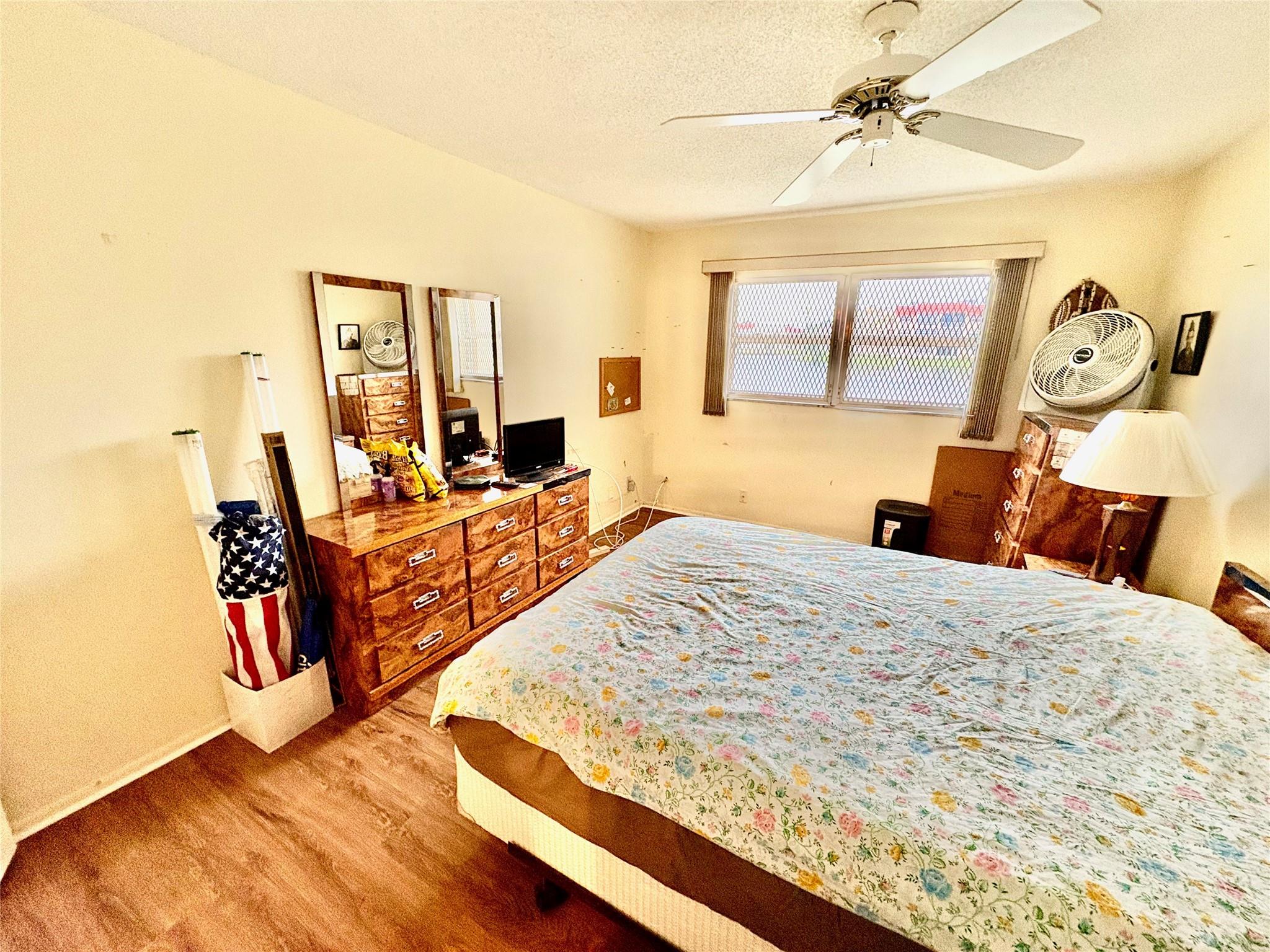 SUNRISE LAKES Phase 1 - Residential